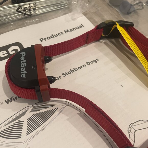 Petsafe Wireless Invisible Dog Fence RFA-554A w/ replaceable battery collar - Picture 9 of 10